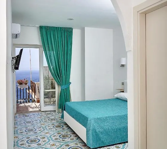 Malafemmena Guest house