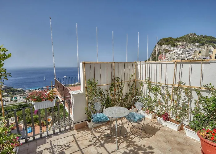 Malafemmena ゲストハウス