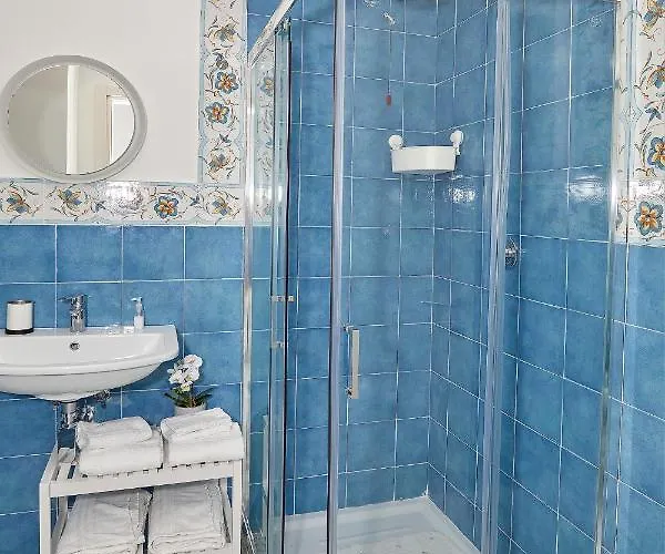 Malafemmena 3* Capri