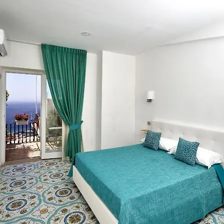 Malafemmena Guest house 3*