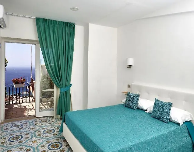 Malafemmena Guest house 3*